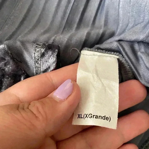 🆕Plus-Size Velvet Wrap Dress 2X Grey🆕 - Picture 10 of 12